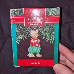 Hallmark Keepsake Kangaroo Wallaby Dad to Be Christmas Ornament 1991